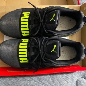 Puma charcoal, gray men size 10 sneakers